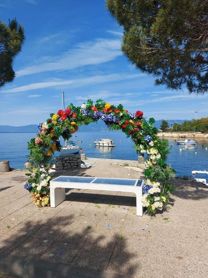 Apartment Ela, Kostrena Rijeka Eksteriør bilde